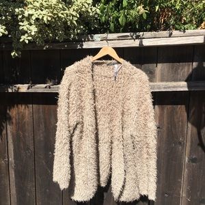 Fuzzy oversized Cardigan•Juniors  XL (fits S/M)